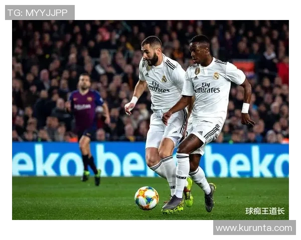 足球球星因突发状况选择暂停引发比赛走势重大转折 足球球星因突发状况选择暂停引发比赛走势重大转折