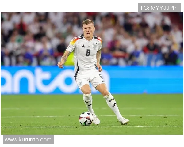 德国球星深度解析足球夺冠关键因素与冠军之路